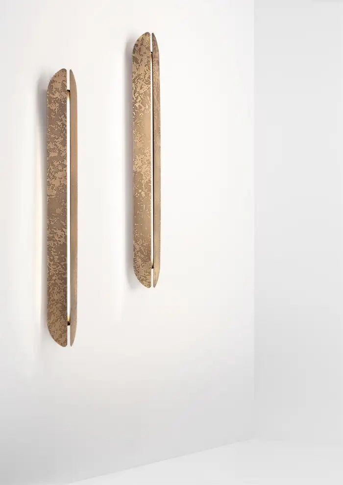 DeCastelli AARE Large LED Wall Light in H8 Brass by Alexander Purcell Rodrigues