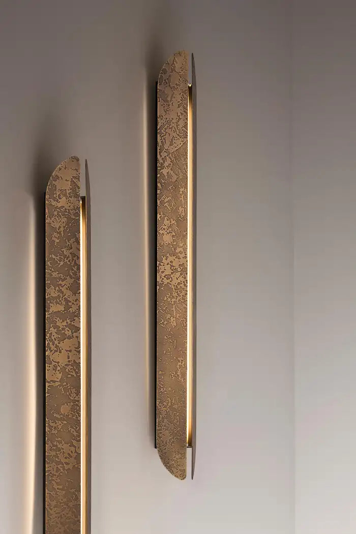 DeCastelli AARE Large LED Wall Light in H8 Brass by Alexander Purcell Rodrigues