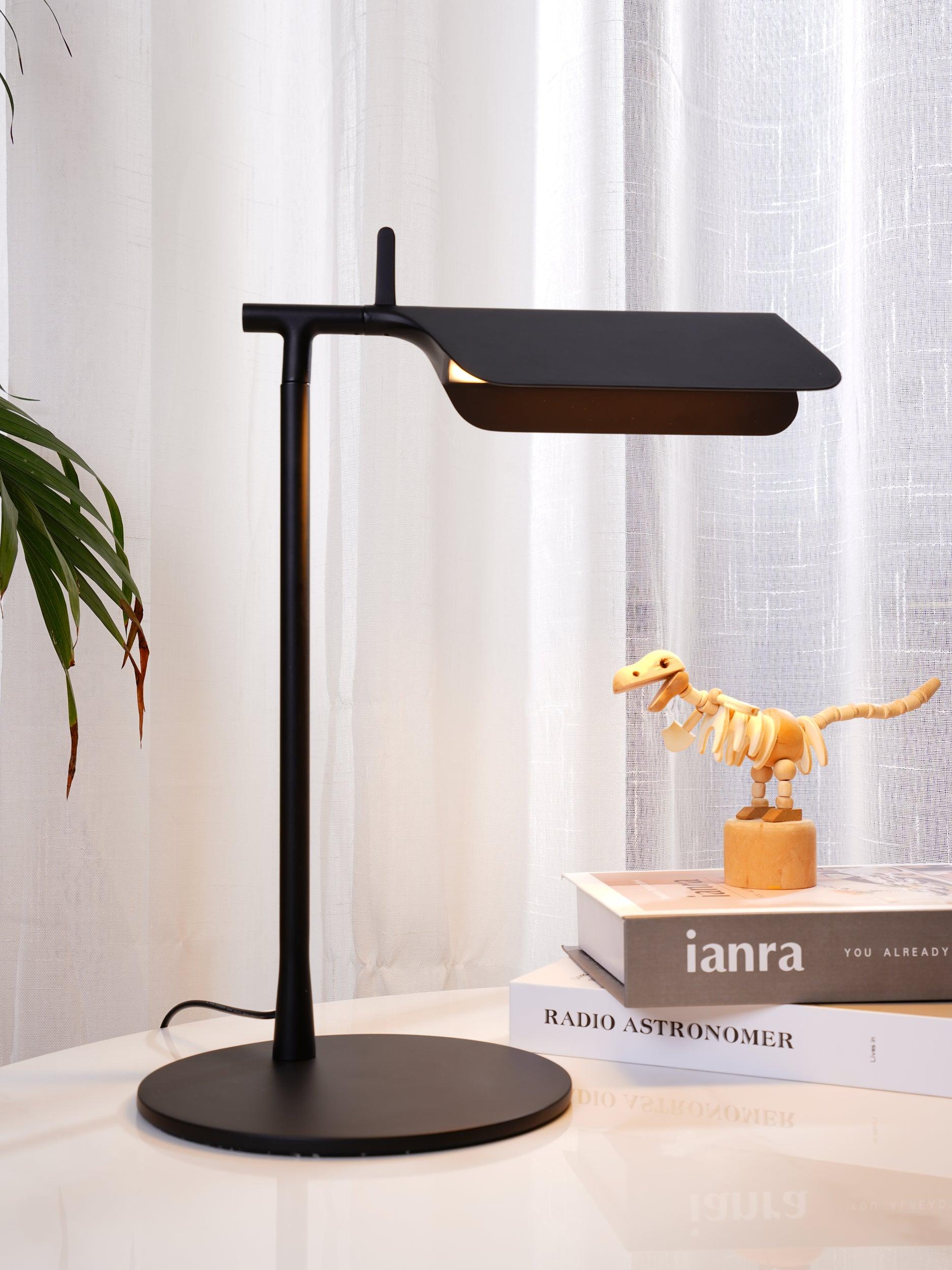 Pivot Ease Table Lamp